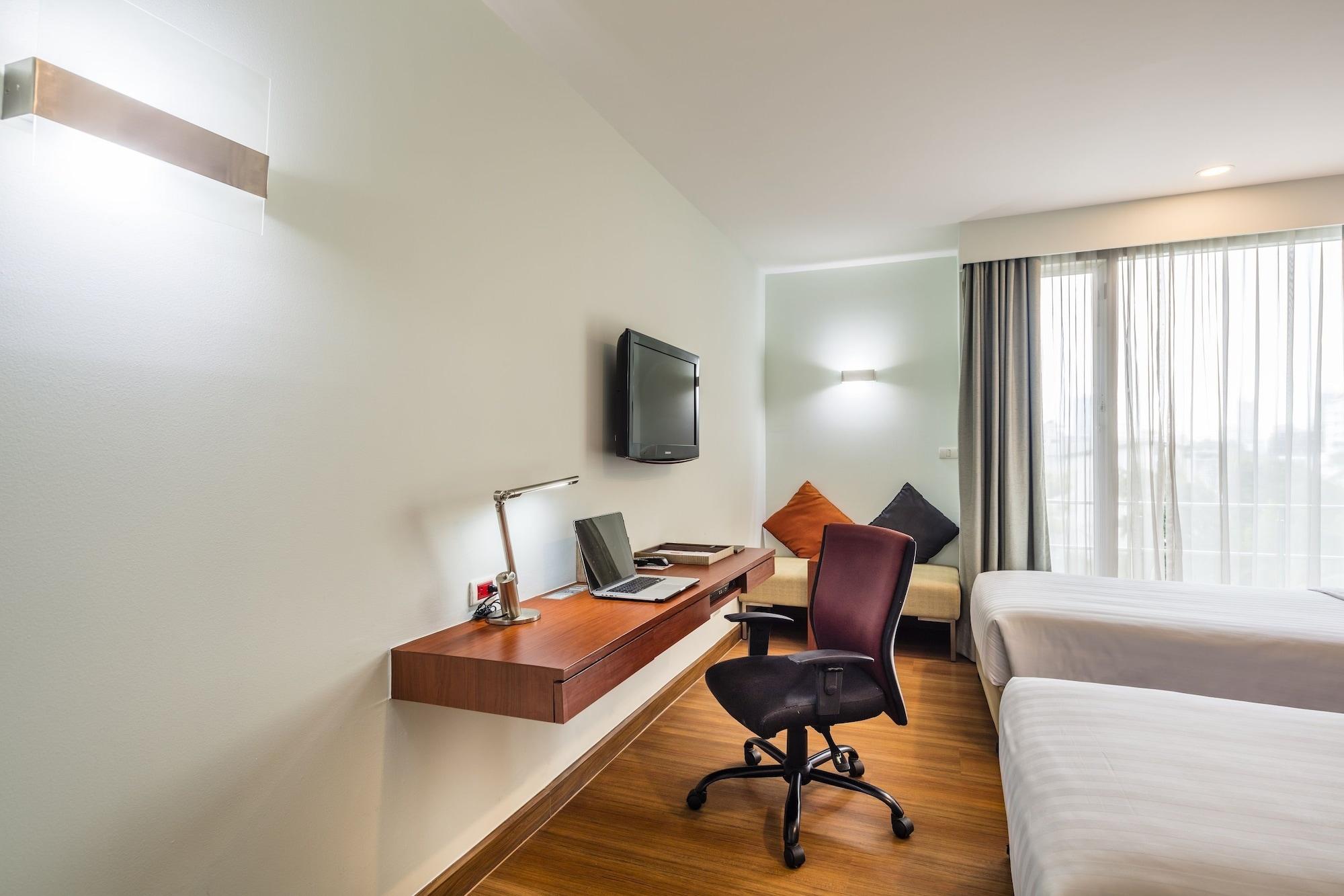 Hotel Solo, Sukhumvit 2, Bangkok - Sha Extra Plus Exteriér fotografie