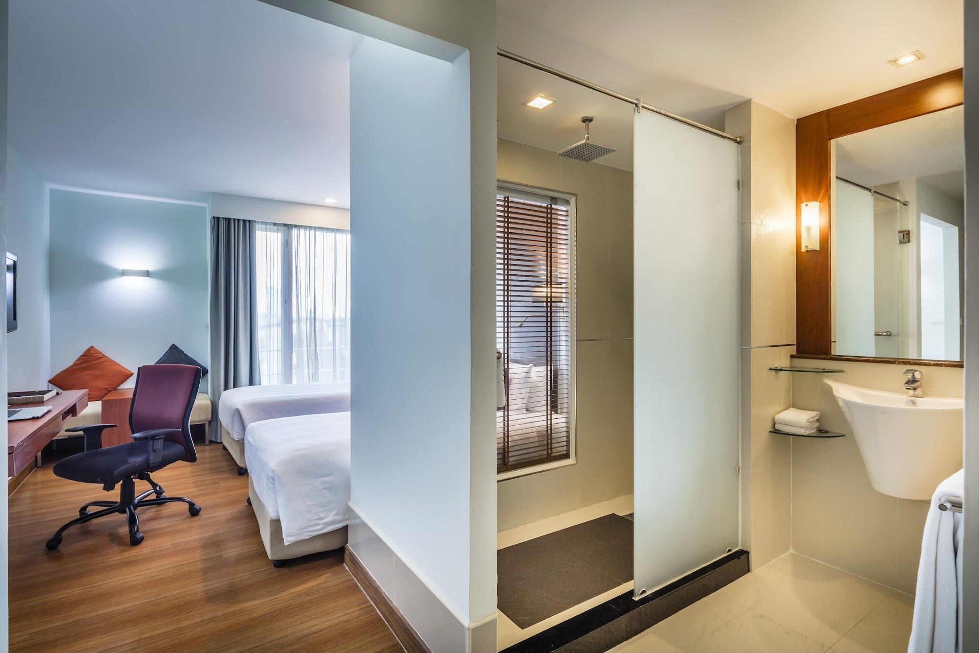 Hotel Solo, Sukhumvit 2, Bangkok - Sha Extra Plus Exteriér fotografie
