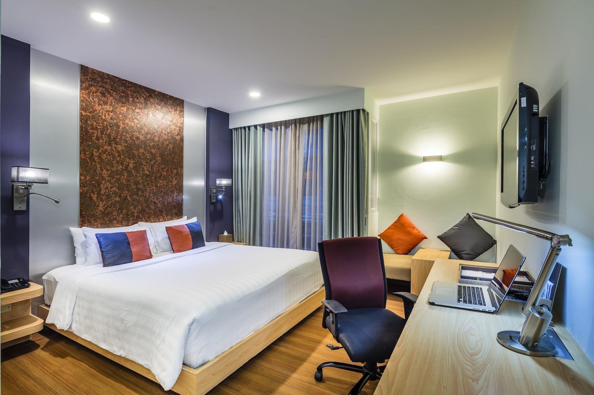 Hotel Solo, Sukhumvit 2, Bangkok - Sha Extra Plus Exteriér fotografie