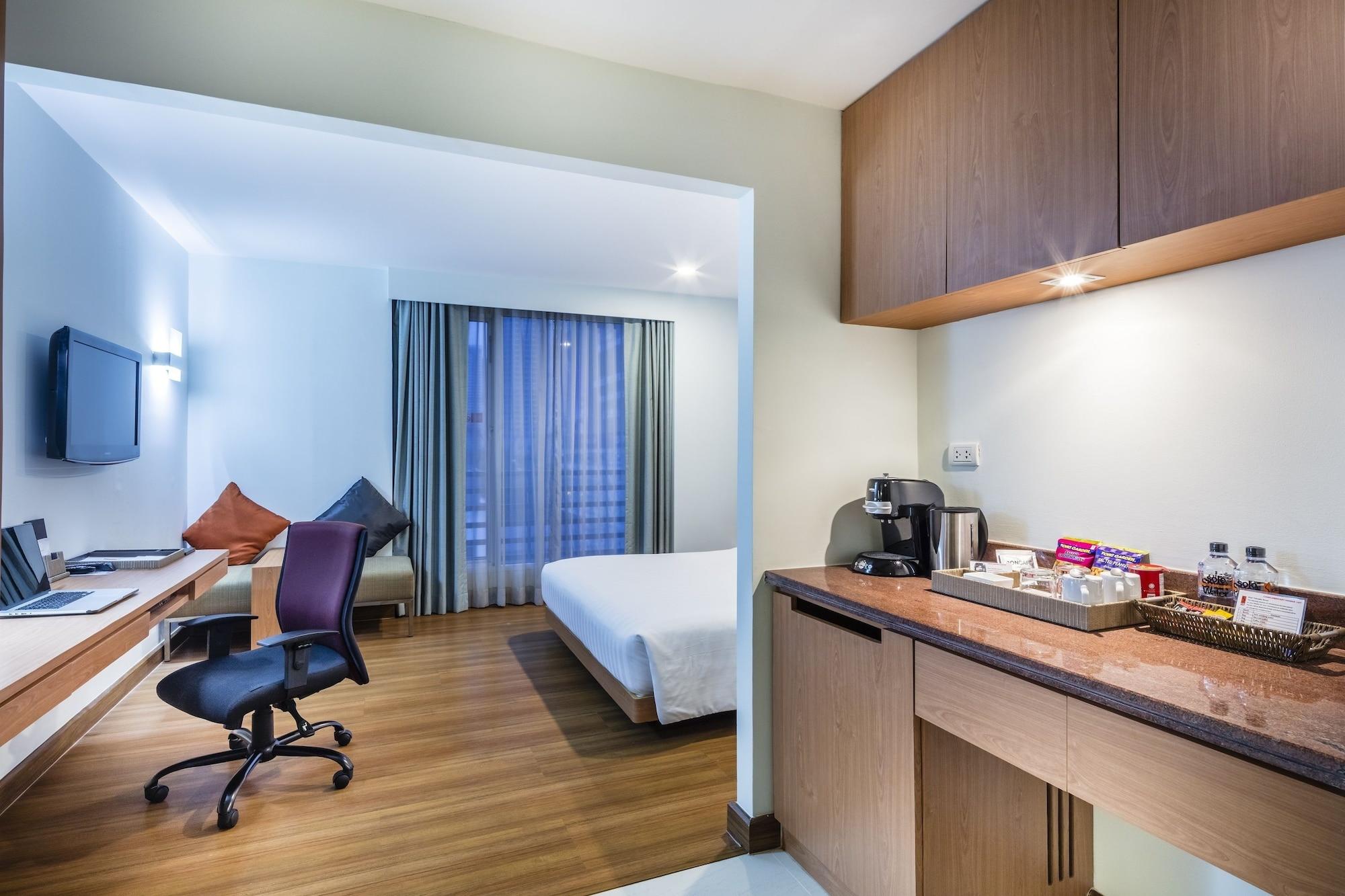 Hotel Solo, Sukhumvit 2, Bangkok - Sha Extra Plus Exteriér fotografie