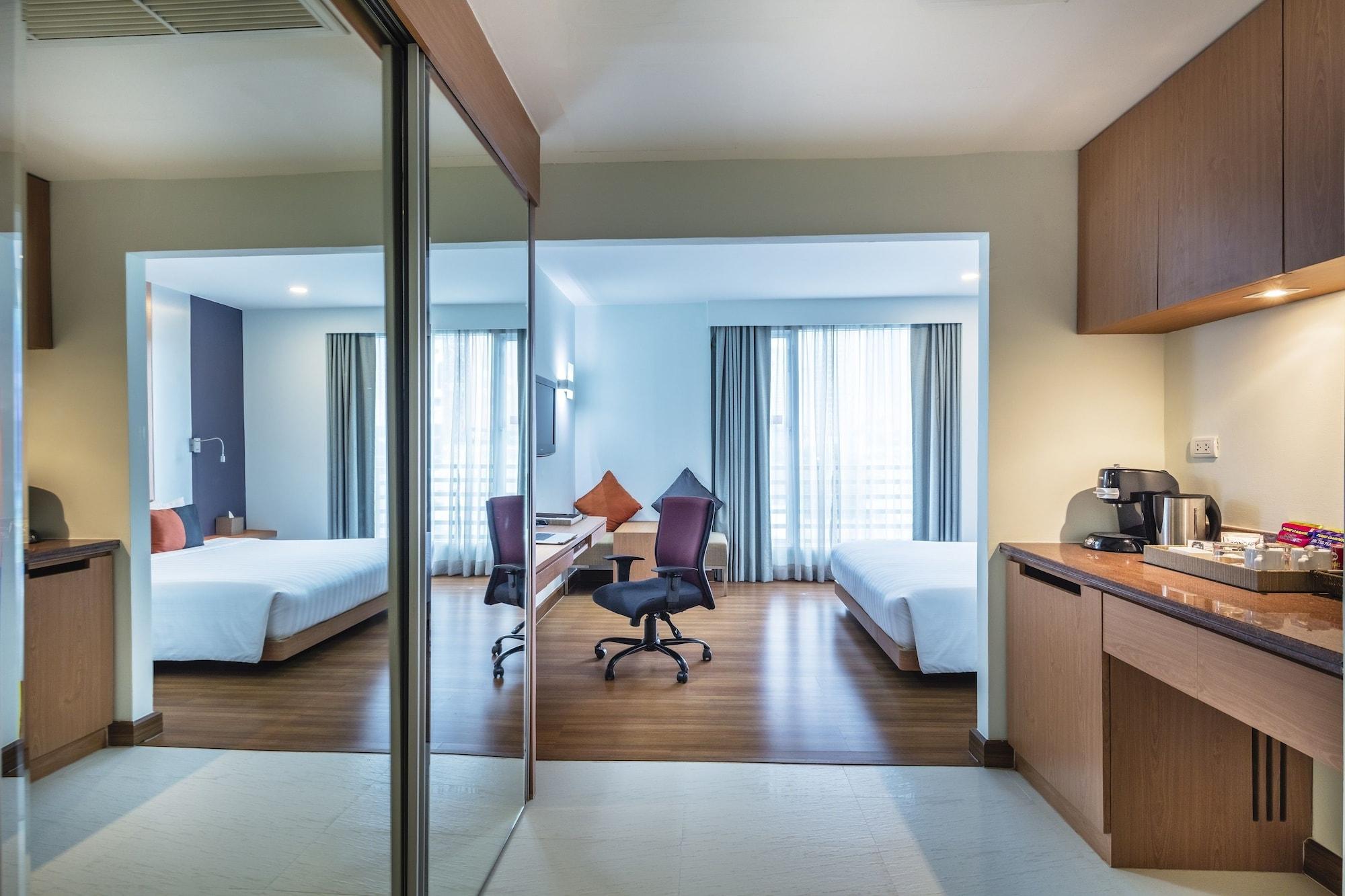 Hotel Solo, Sukhumvit 2, Bangkok - Sha Extra Plus Exteriér fotografie
